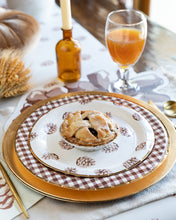 Cargar imagen en el visor de la galería, Platos Grandes Harvest Brown Gingham  - Paquete de 8
